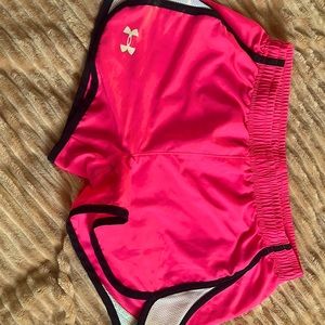 Bright pink under armoir sport shorts